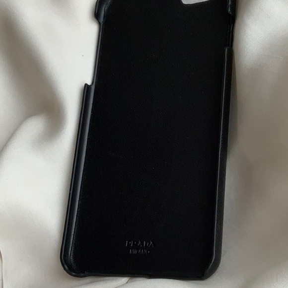 PRADA phone case - Picture 5 of 10